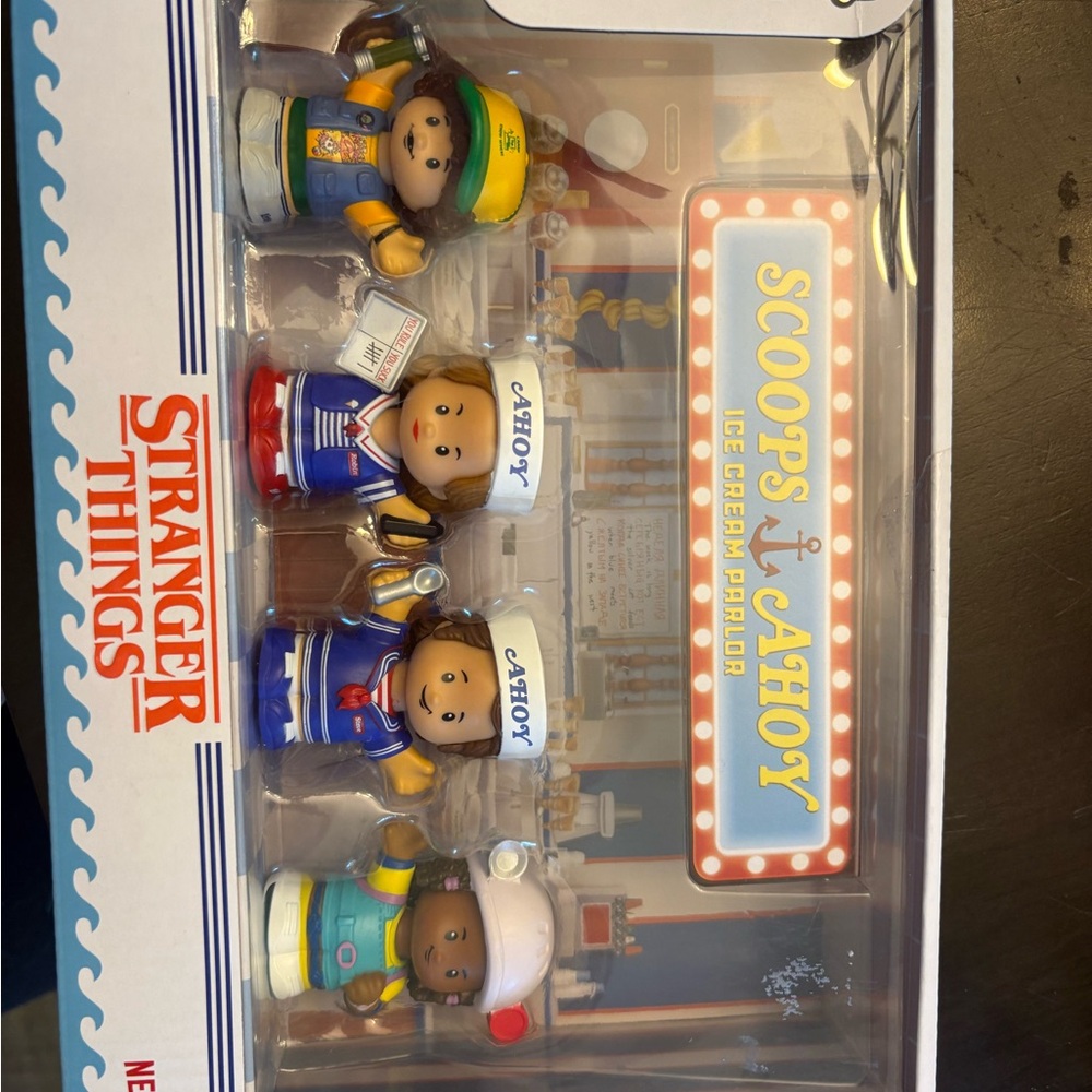 Stranger Things Scoops Ahoy Mini Figure Set - Multicolor